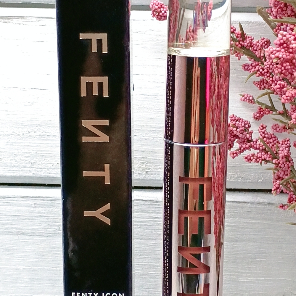 Fenty Beauty Velvet  Icon Liquid Lipstick
